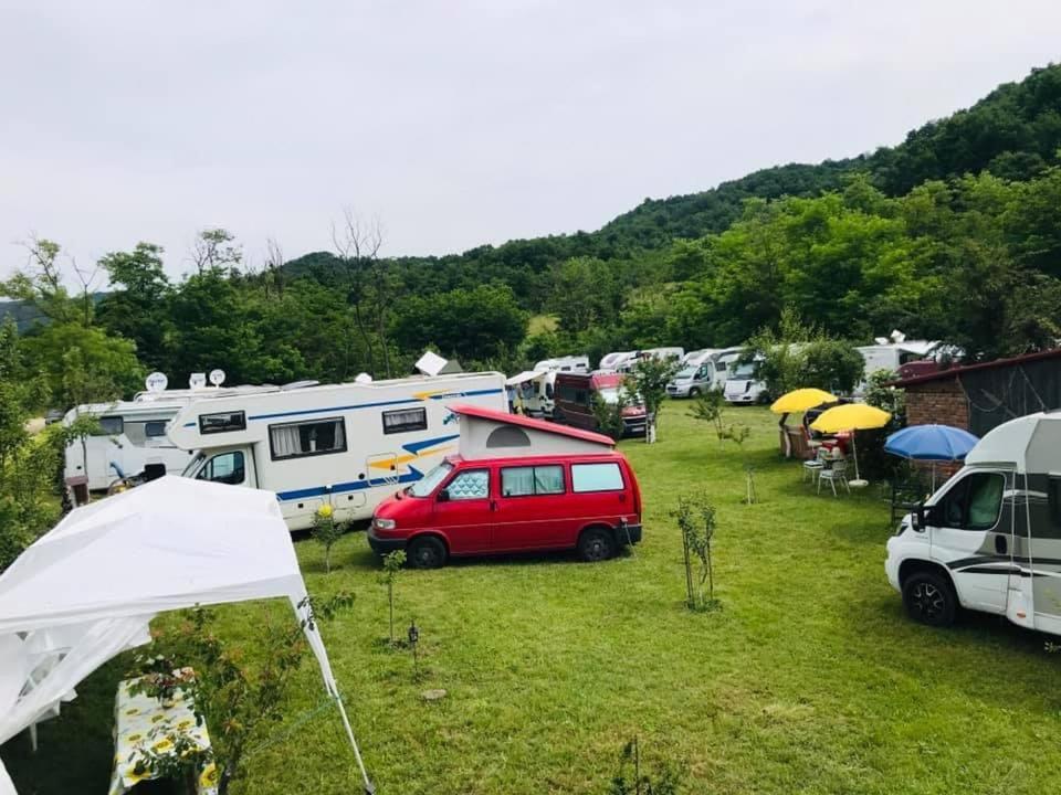 Camping In Clisura Dunarii Eselnita Exterior foto