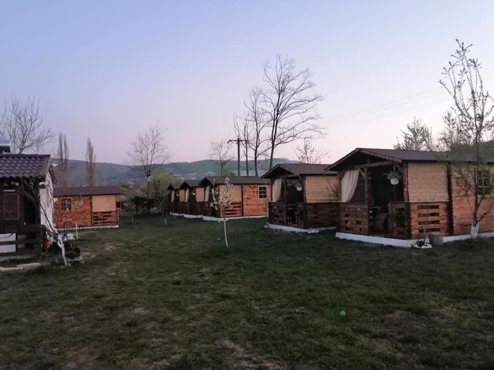 Camping In Clisura Dunarii Eselnita Exterior foto