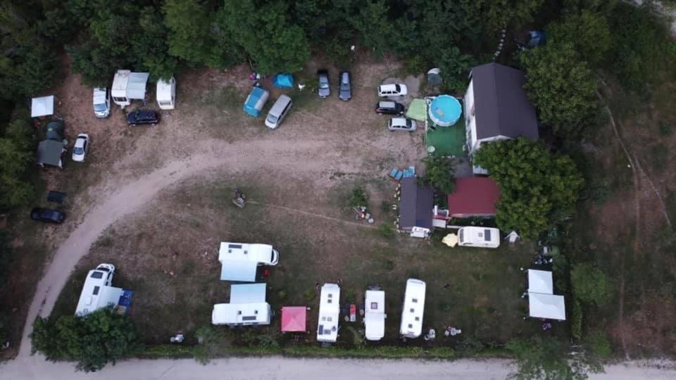 Camping In Clisura Dunarii Eselnita Exterior foto