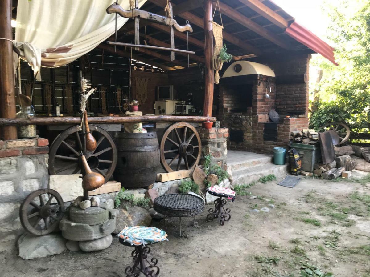 Camping In Clisura Dunarii Eselnita Exterior foto