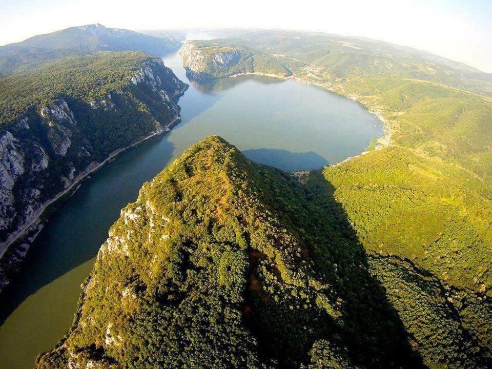 Camping In Clisura Dunarii Eselnita Exterior foto